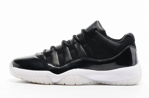 Air Jordan XI (11)