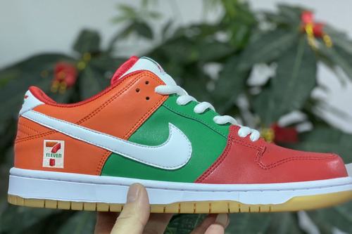 Dunk SB Low 7-Eleven