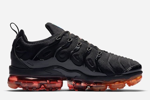 Air VaporMax Plus Black Wine Red